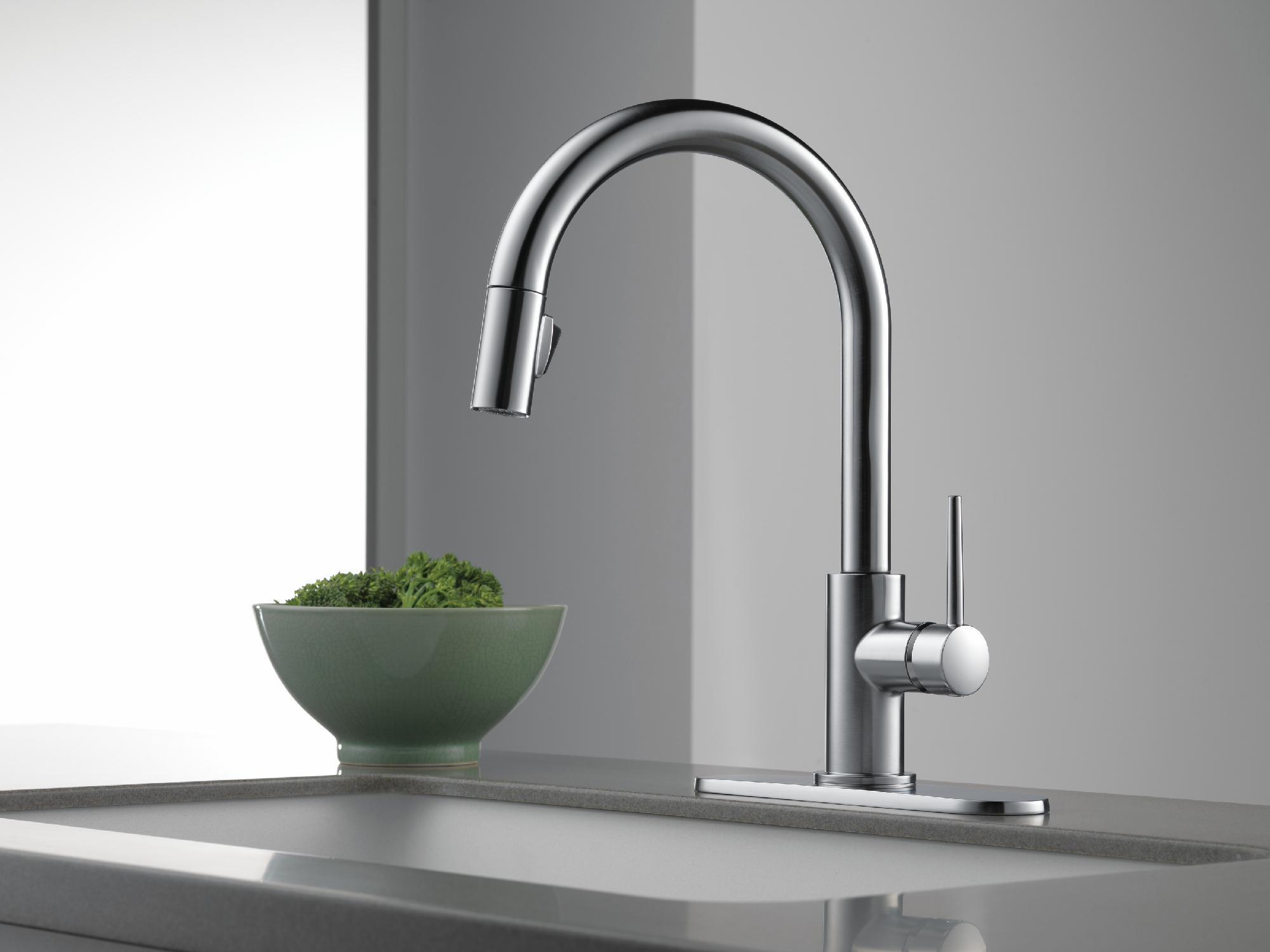 Delta 9159 AR DST Trinsic Kitchen Faucet With Pulldown Spray Arctic   DS7c45f758 7199 4c88 B1f0 E6fa69874f65 1024x1024@2x 